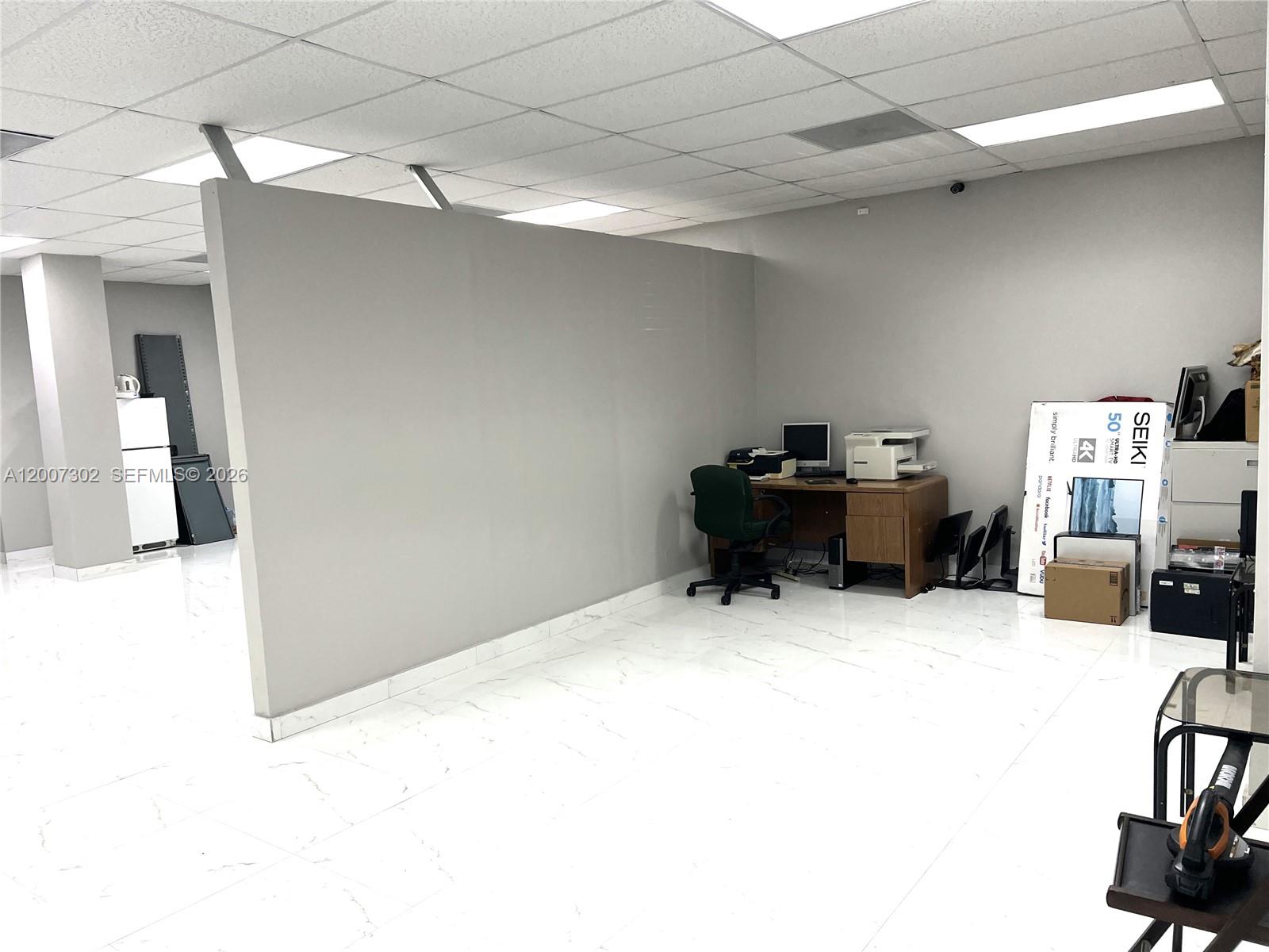 4851 W Hillsboro Blvd 9A