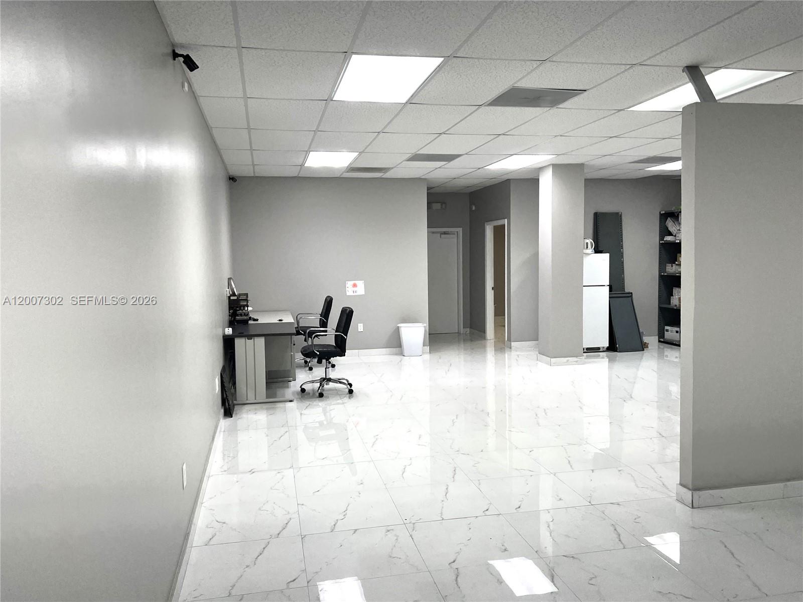 4851 W Hillsboro Blvd 9A