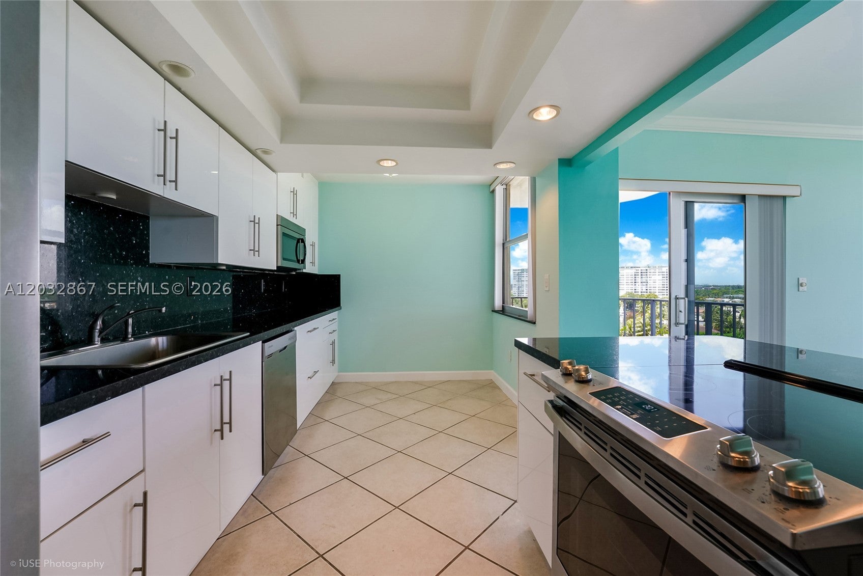 11930 N Bayshore Dr 909
