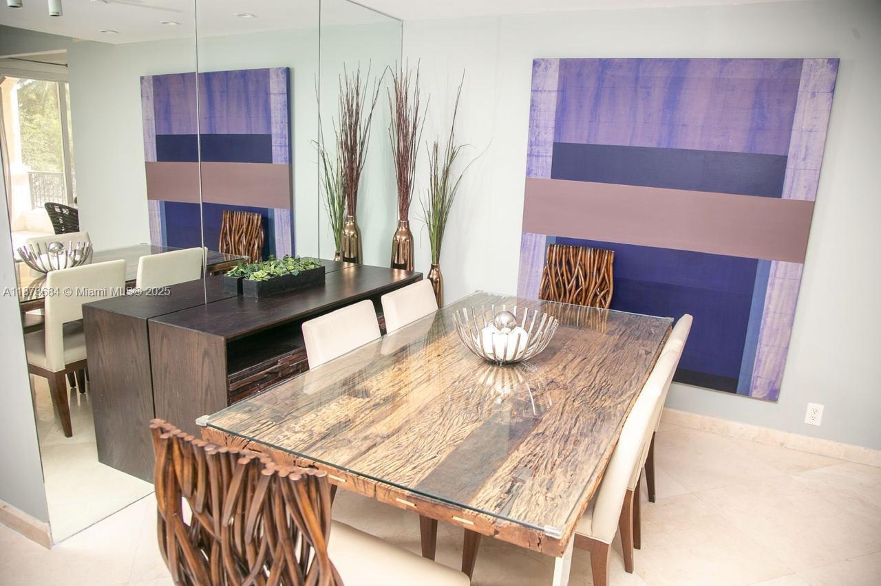 SEASIDE CONDO - Residential