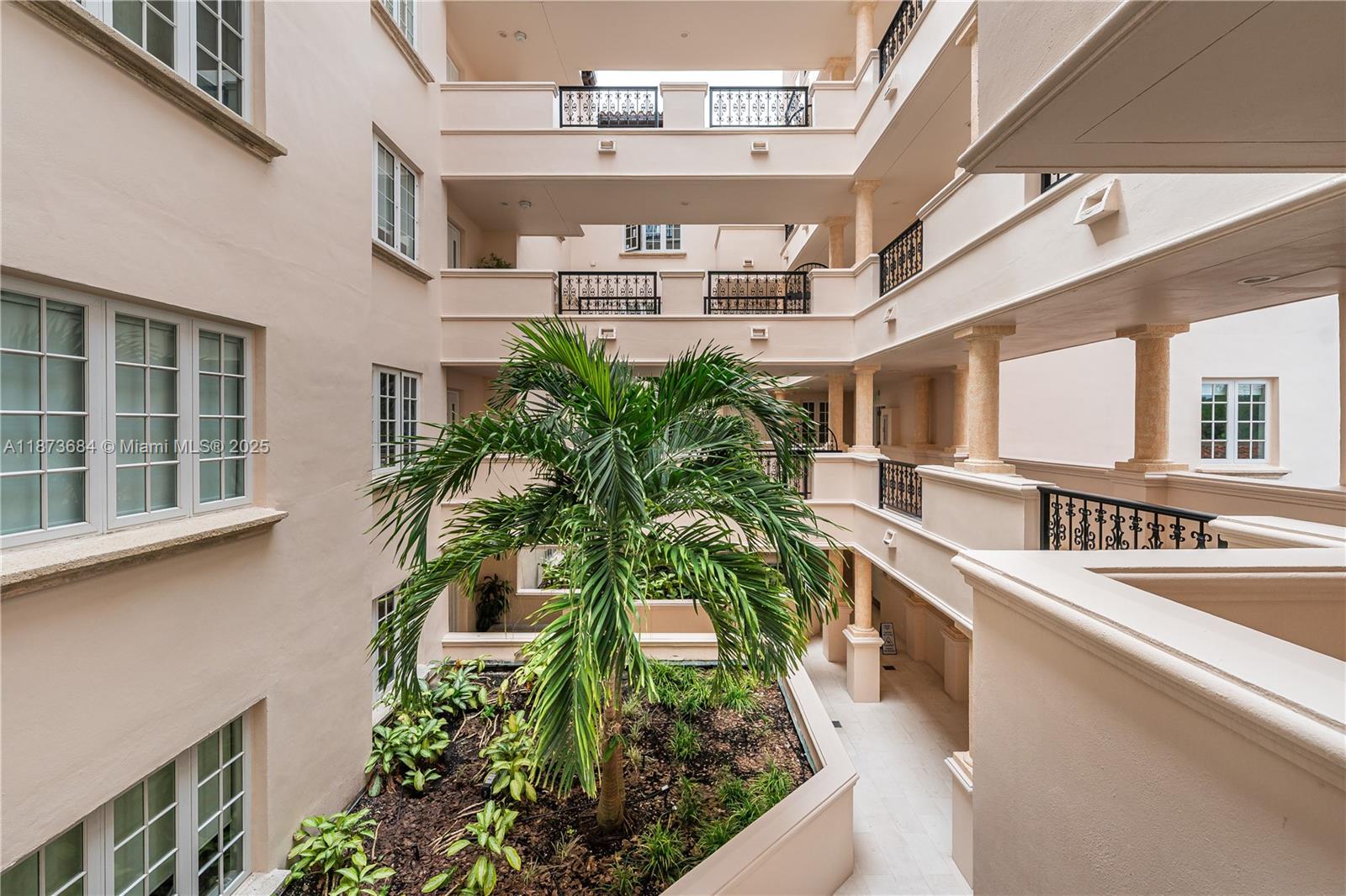 SEASIDE CONDO - Residential