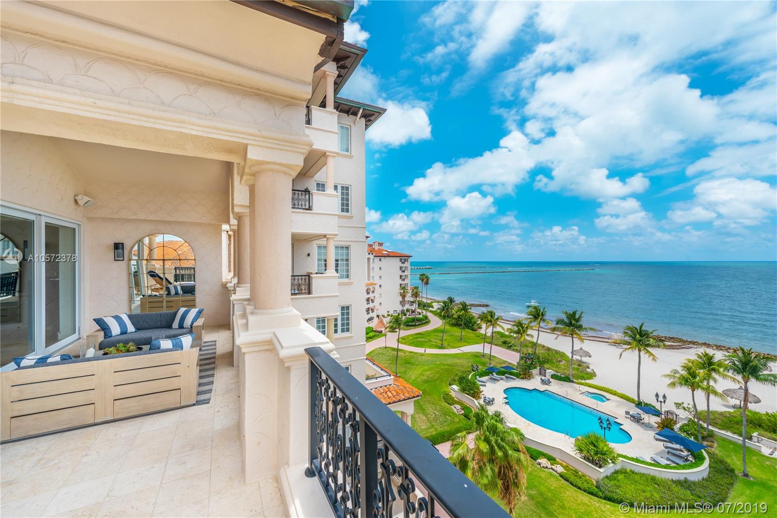 OCEANSIDE FISHER ISL COND - Residential