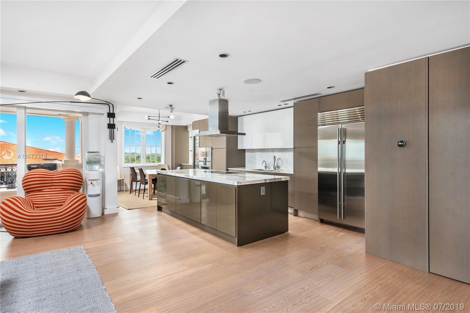 OCEANSIDE FISHER ISL COND - Residential