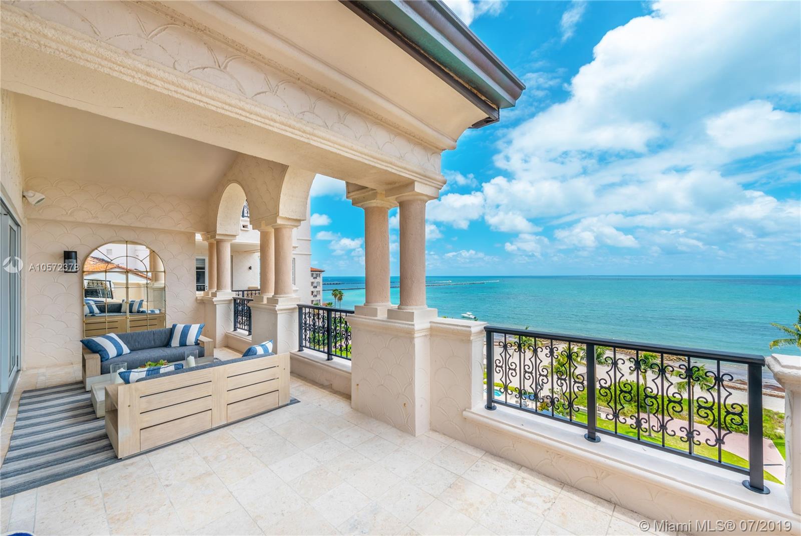 OCEANSIDE FISHER ISL COND - Residential