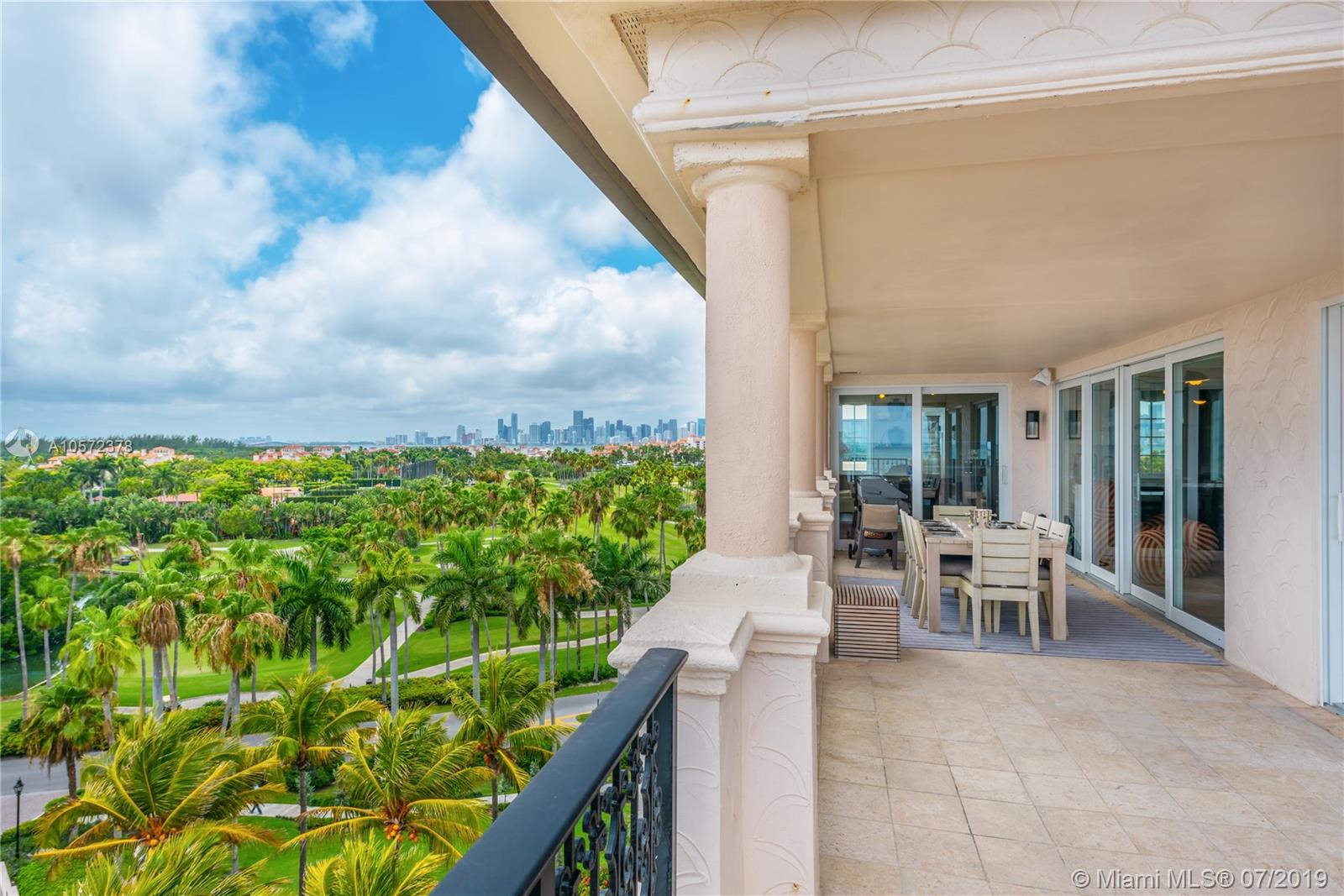 OCEANSIDE FISHER ISL COND - Residential