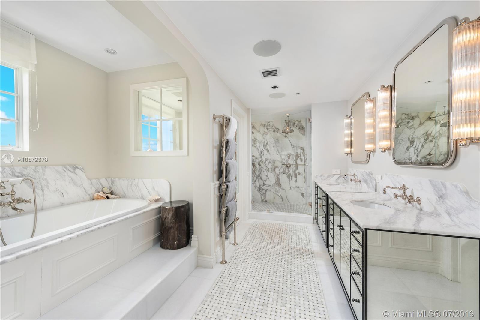 OCEANSIDE FISHER ISL COND - Residential