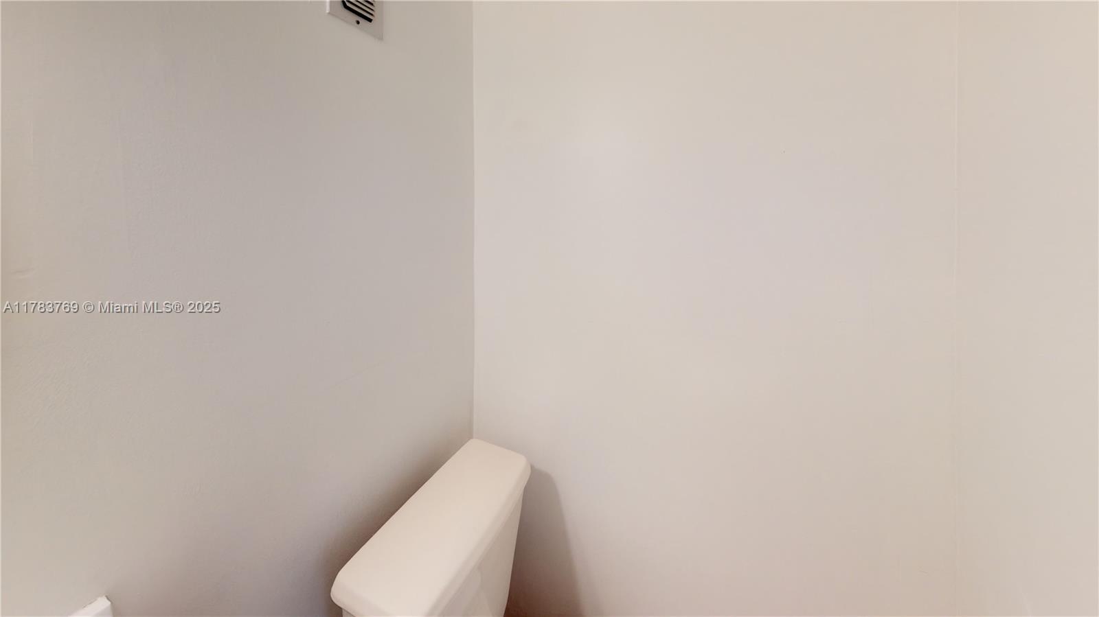 CARIBBEAN HOUSE CONDO - Residential