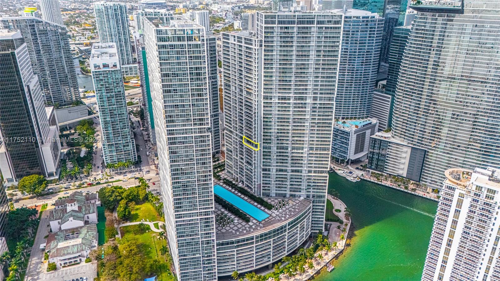 475 Brickell Ave 2809