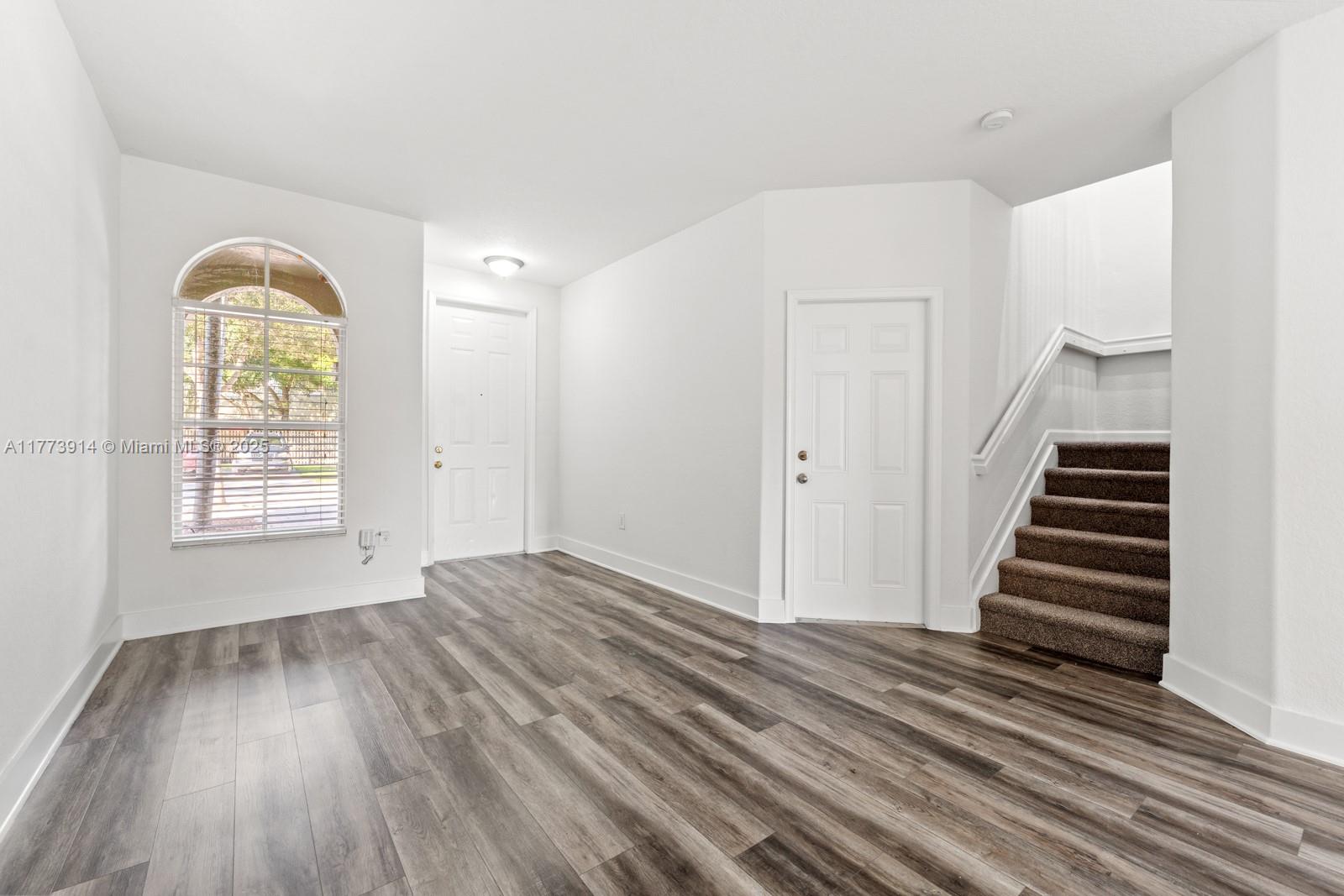 KEYS GARDEN - Residential