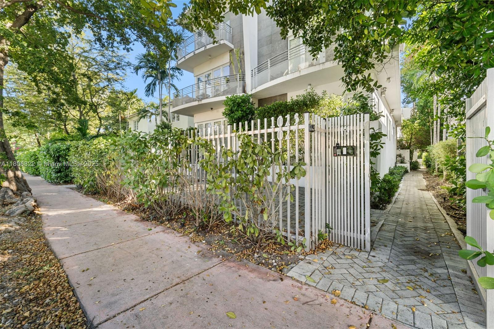 VILLA LUCCA CONDO - Residential