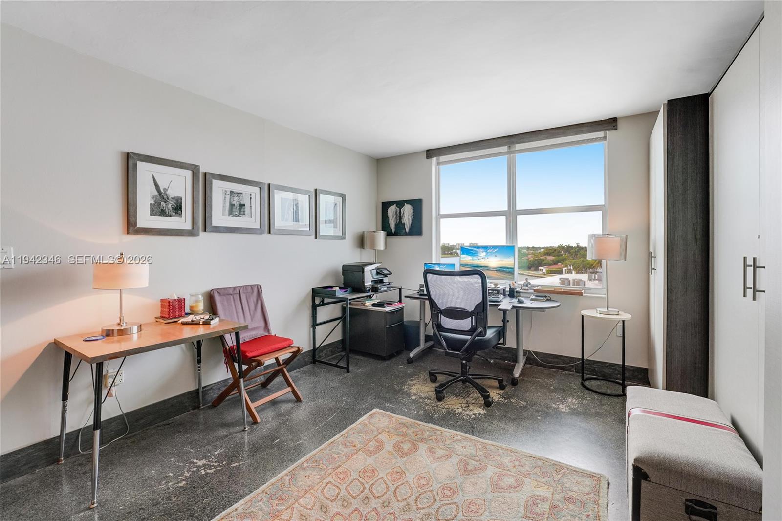 COLONY BAY HARBOR APTS CO - Residential