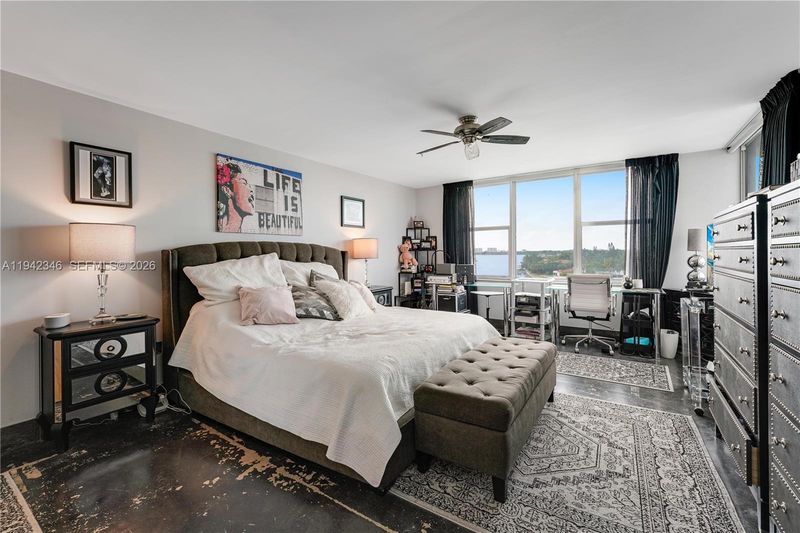 COLONY BAY HARBOR APTS CO - Residential