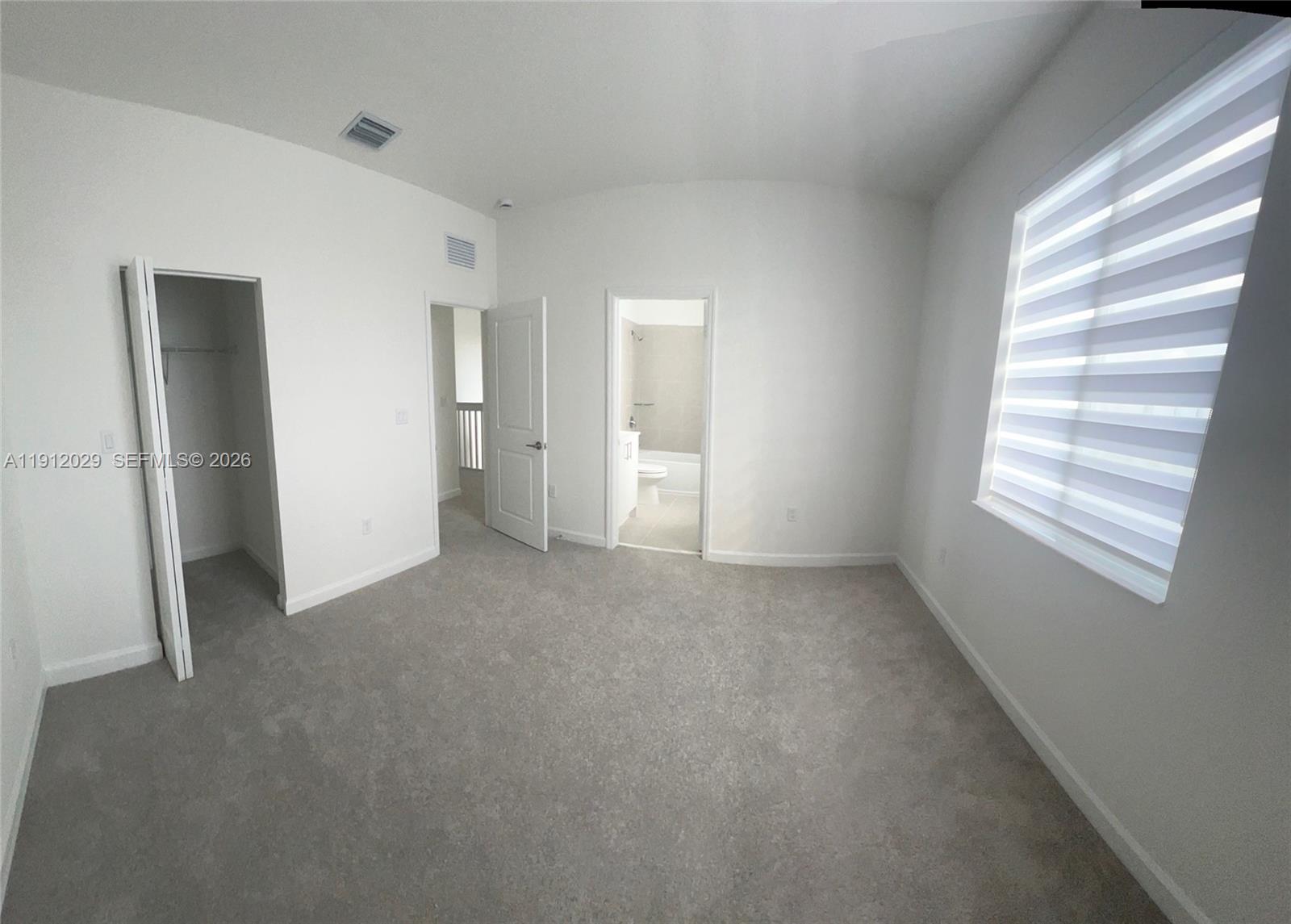 MIAMI LAND AND DEVELOPMEN - Residential Lease