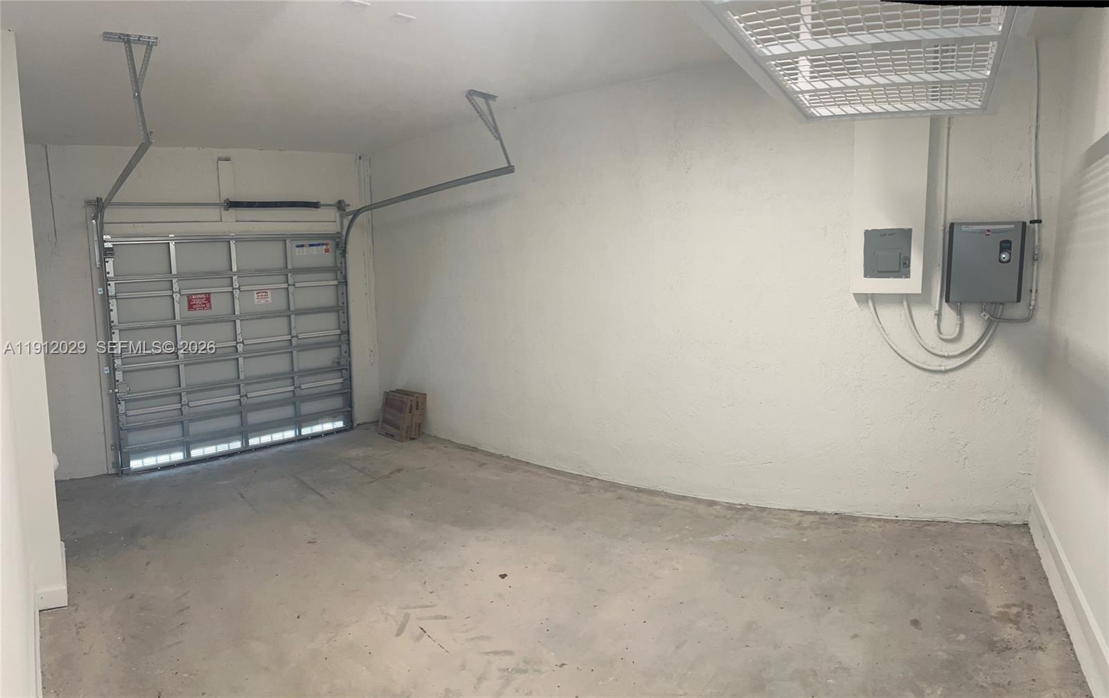 MIAMI LAND AND DEVELOPMEN - Residential Lease