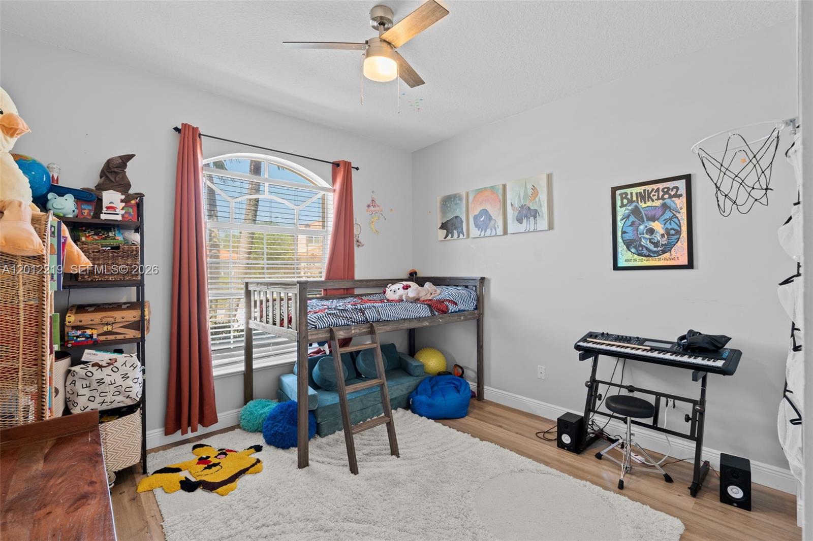 PIPERS GLEN A-3 - Residential