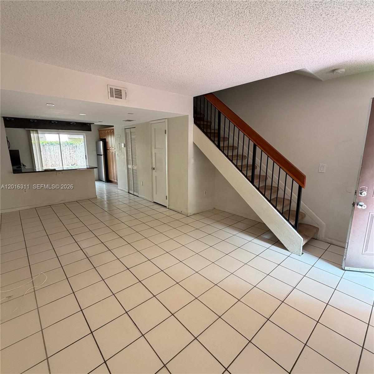 MIRA VILLAS CONDO - Residential Lease