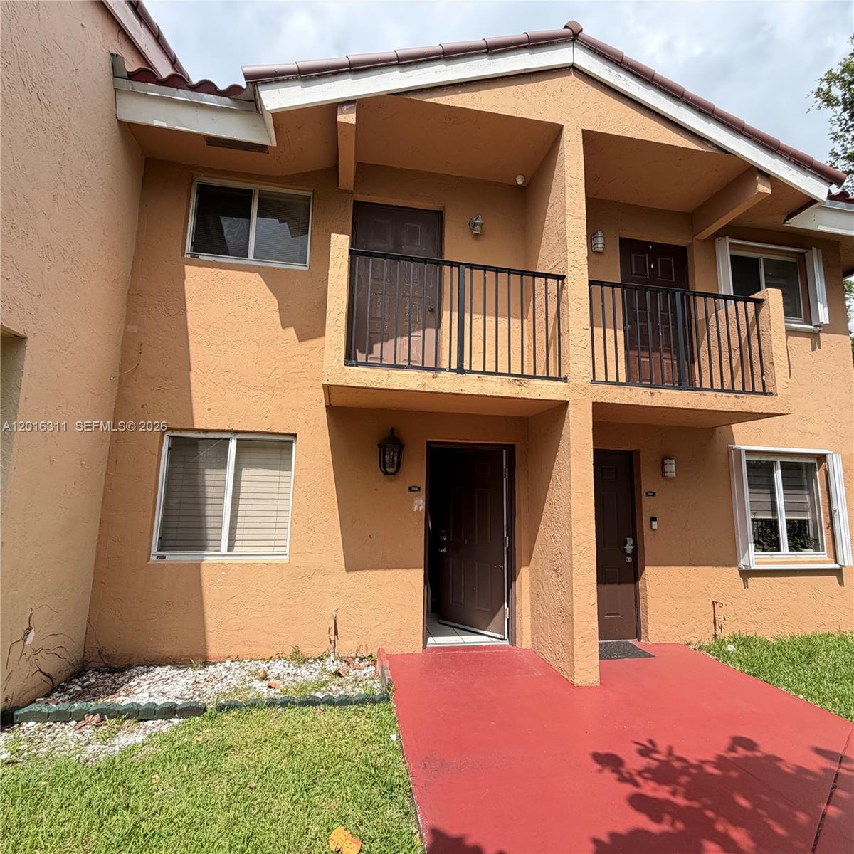 MIRA VILLAS CONDO - Residential Lease