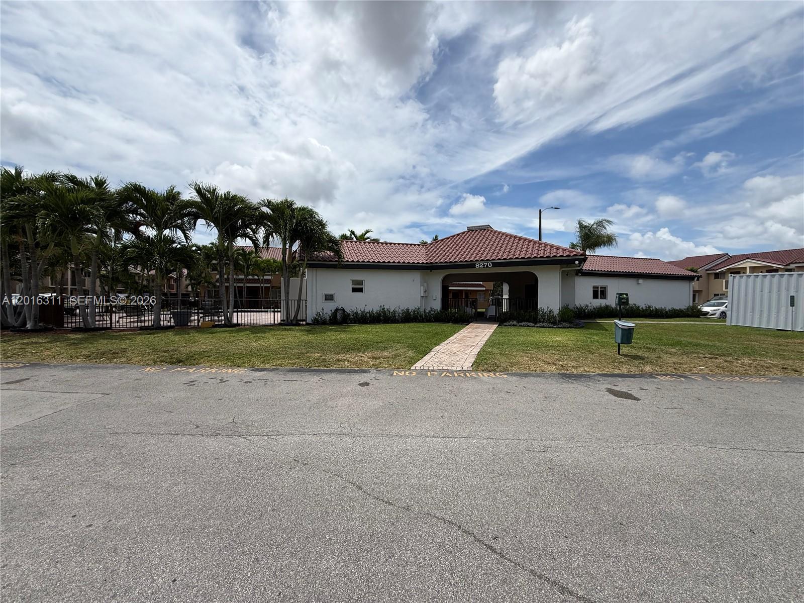 MIRA VILLAS CONDO - Residential Lease