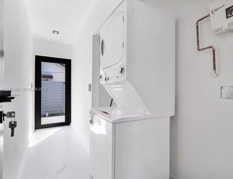 BAY VISTA PARK - Residential