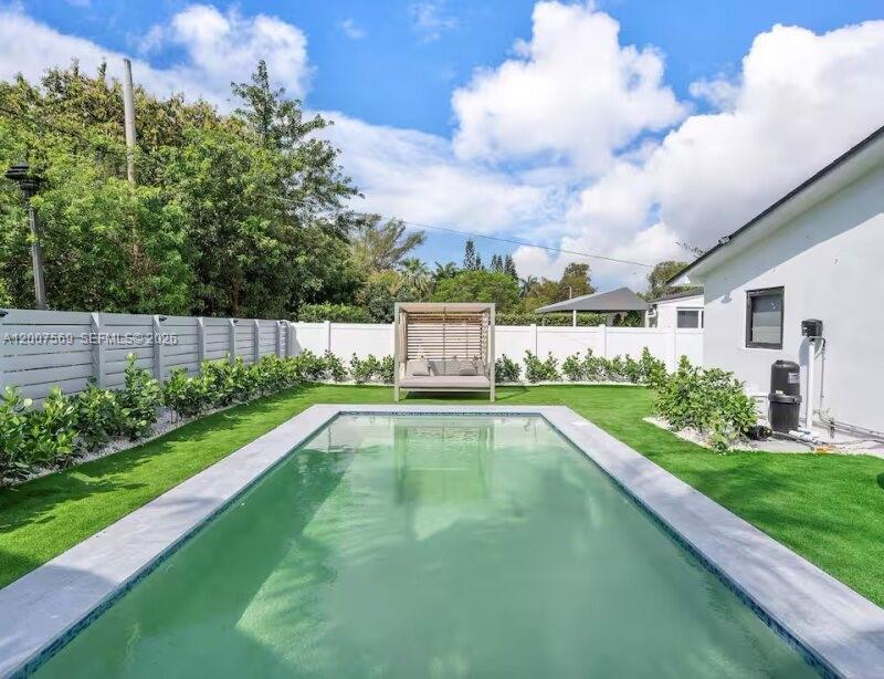 BAY VISTA PARK - Residential