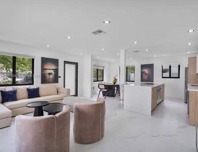 BAY VISTA PARK - Residential