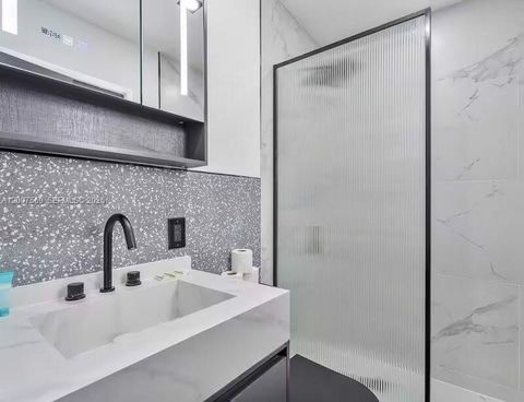 Tiny photo for 400 NW 40th St, Miami, FL 33127 (MLS # A12007569)