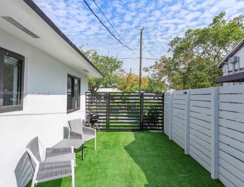 BAY VISTA PARK - Residential