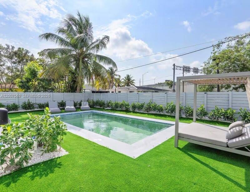 BAY VISTA PARK - Residential