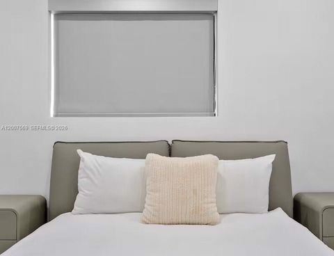 Tiny photo for 400 NW 40th St, Miami, FL 33127 (MLS # A12007569)