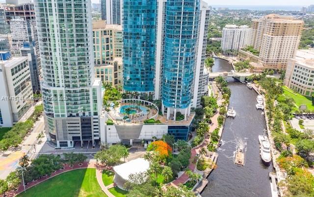LAS OLAS RIVER HOUSE COND - Residential