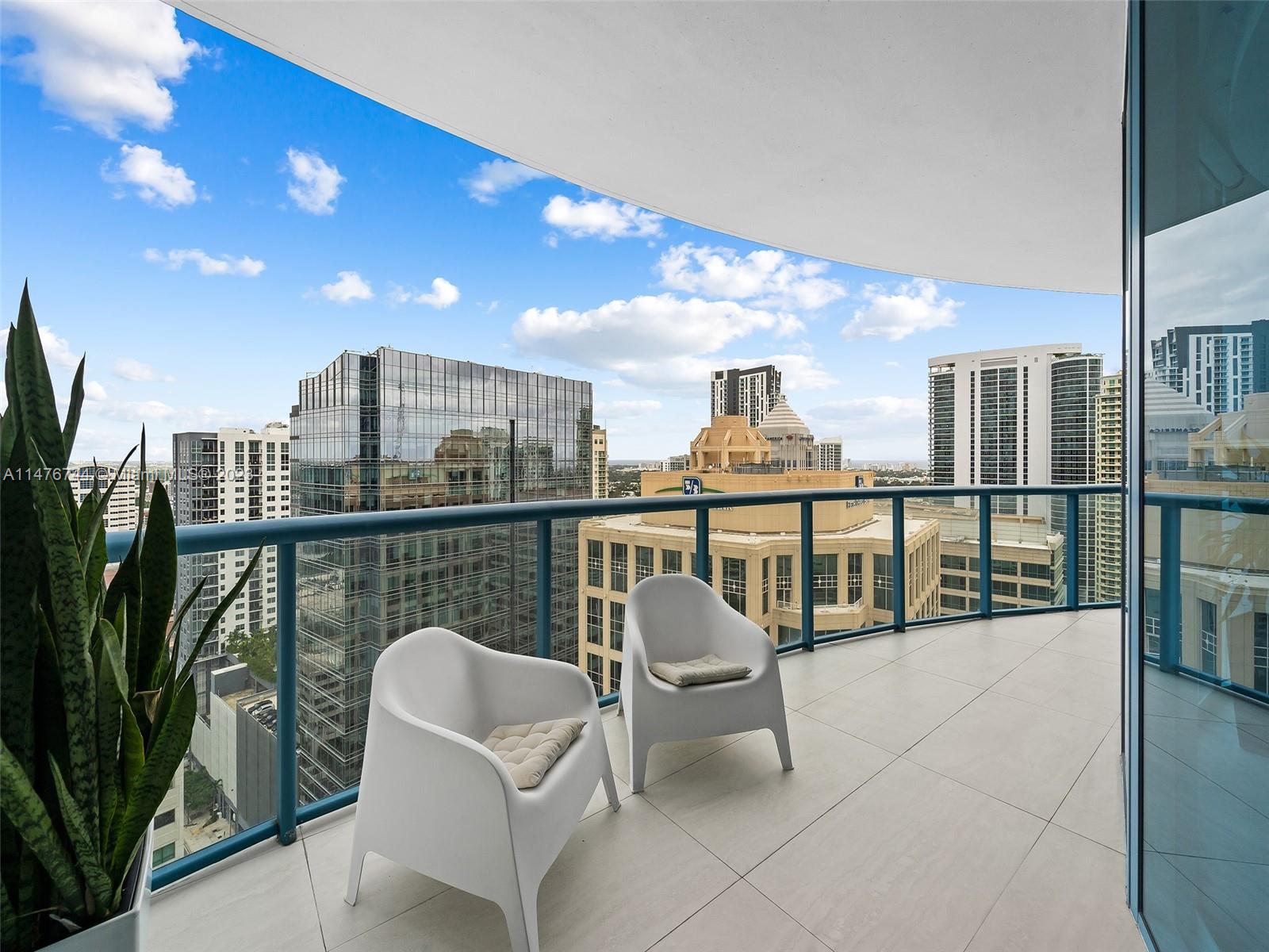 LAS OLAS RIVER HOUSE COND - Residential