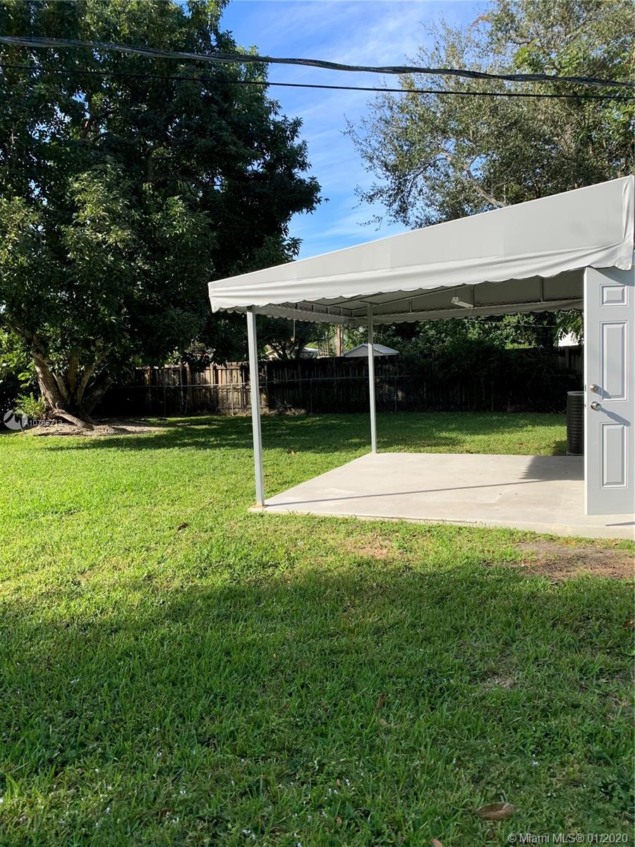 CAROLE HELMS MANOR - Residential Lease