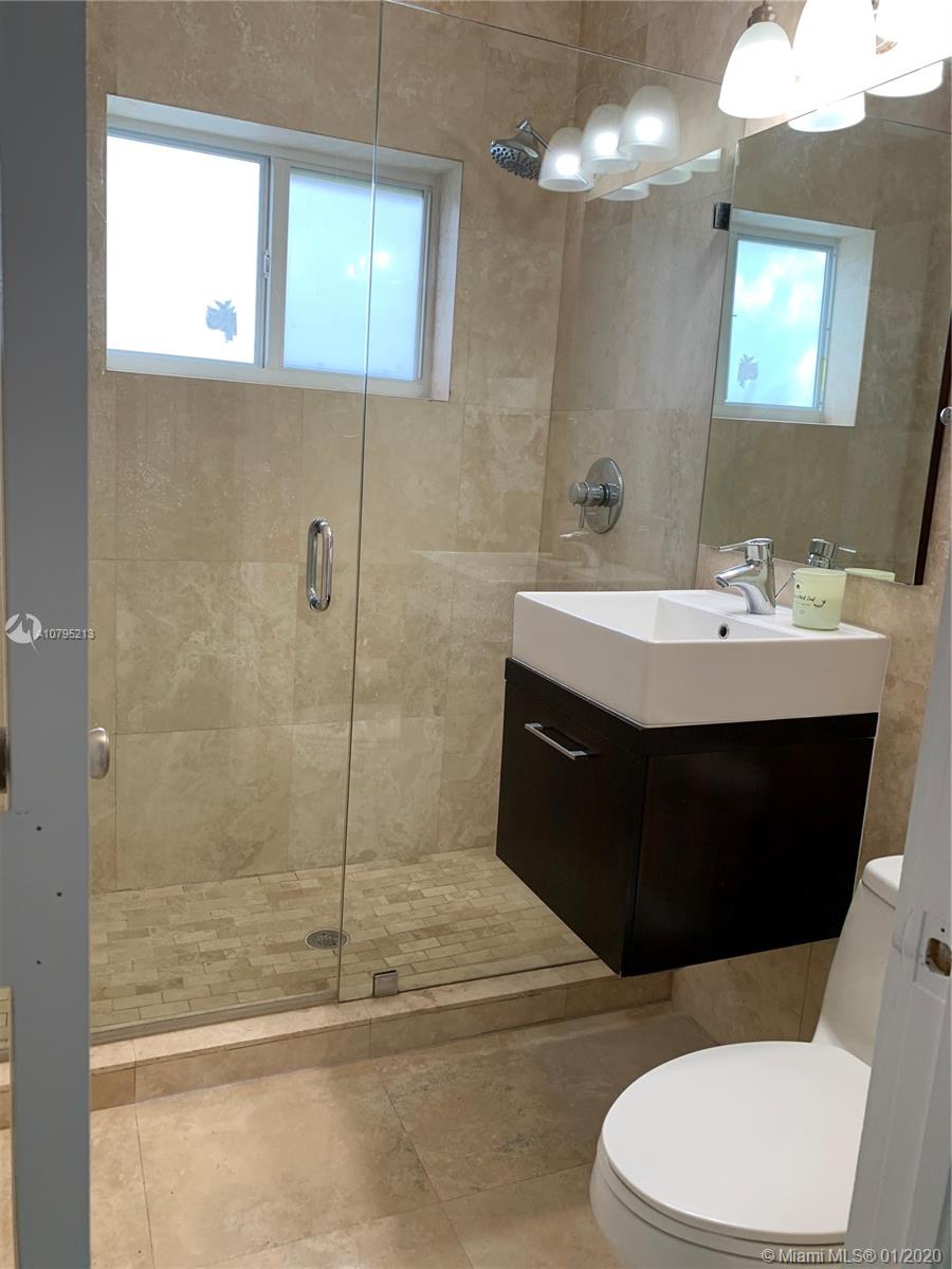 CAROLE HELMS MANOR - Residential Lease