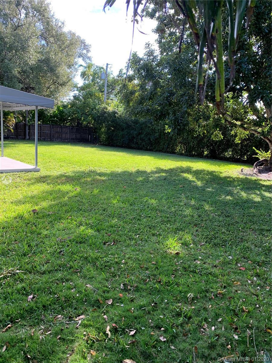 CAROLE HELMS MANOR - Residential Lease