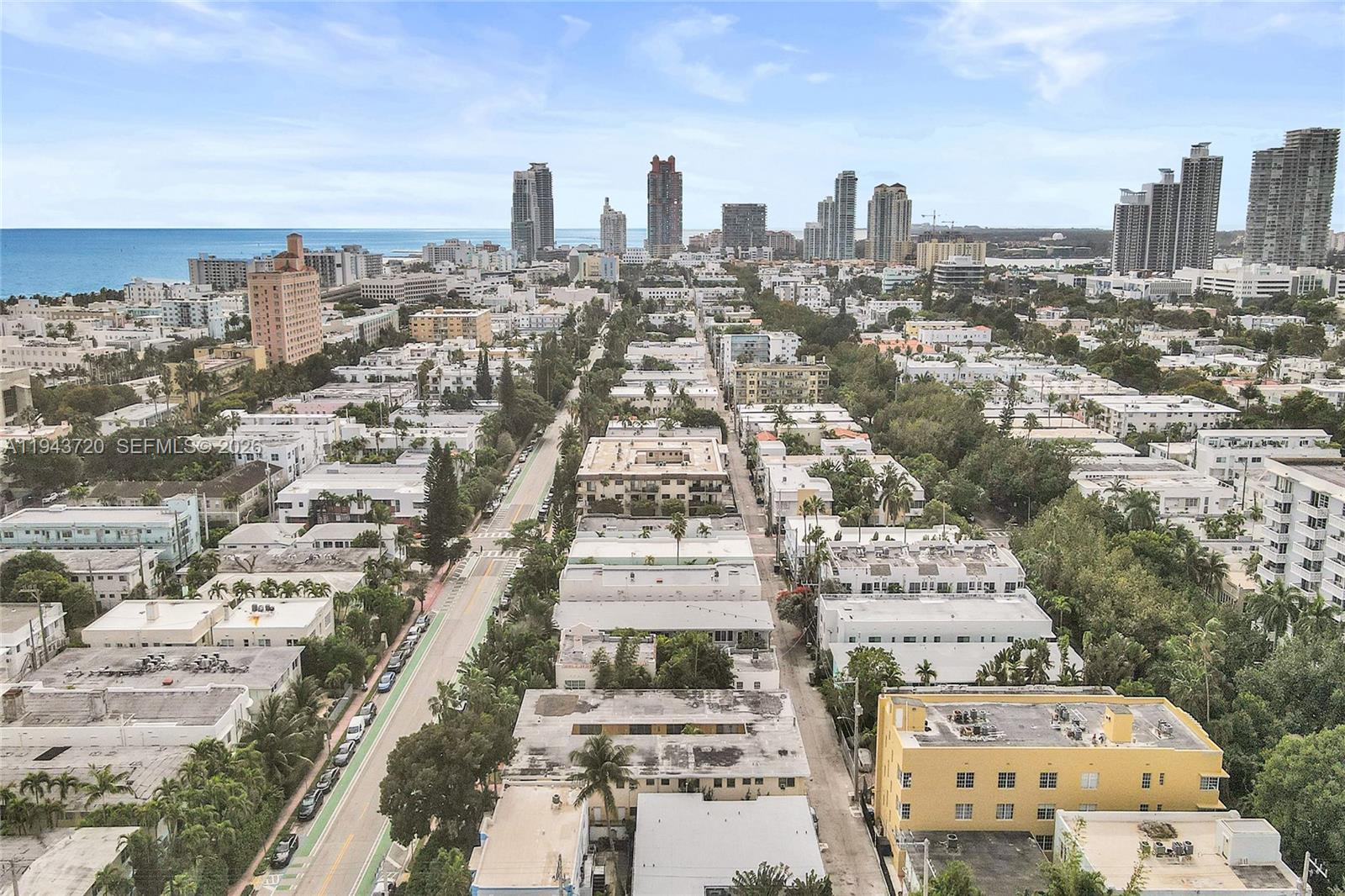 THE ANTON CONDO - Residential