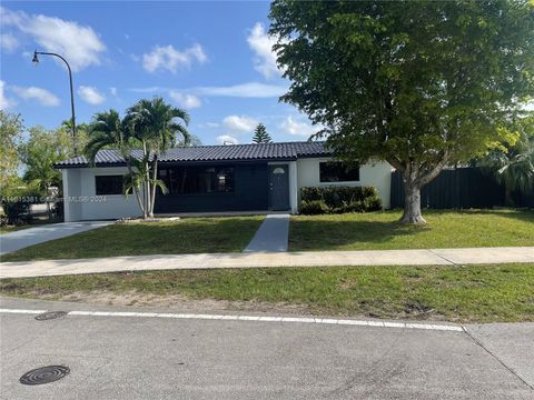 Single Family Residence in Miami FL 9635 45th Ter Ter.jpg