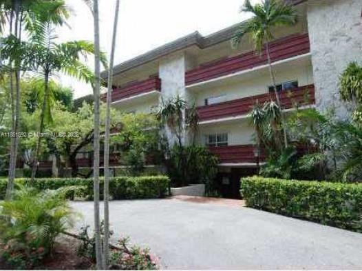 IT'S ALL ABOUT LOCATION! THIS 1 BD/1.5 BTH AT VILLA CAPRI DELIVERS. JUST A 5 MINUTE WALK TO UNIVERSITY OF MIAMI, THIS 898 SQ FT UNIT SITS ON ONE OF CORAL GABLES MOST WALKABLE AREAS, NEAR THE METRORAIL, SOUTH MIAMI, PUBLIX, WHOLE FOODS, TOP SCHOOLS AND A BEAUTIFUL PARK AT THE END OF THE STREET. EAST FACING UNIT OVERLOOKS QUIET, TREE LINED MARIPOSA AVENUE. LARGE OPEN BALCONY. IDEAL FOR INVESTORS, FIRST TIME BUYERS R END USERS. CAN BE RENTED RIGHT AWAY. RARE OPPORTUNITY !