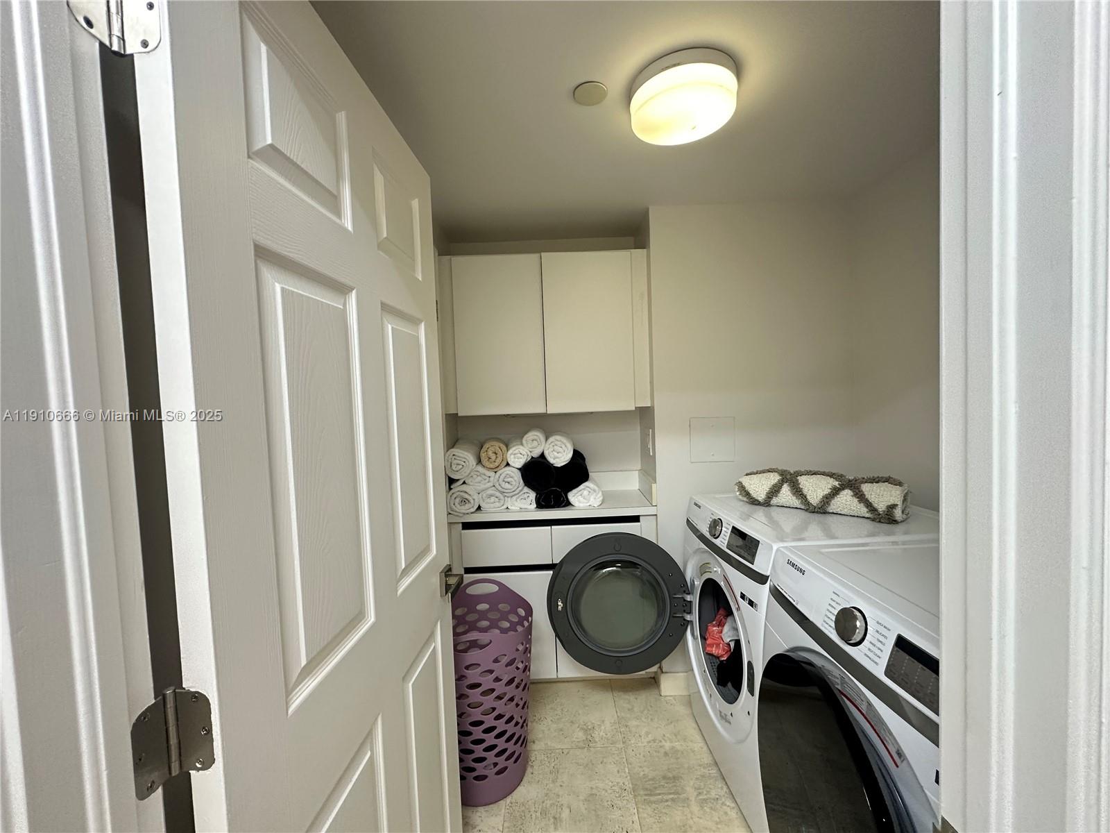 MEDITERRANEAN VILLAGE CON - Residential