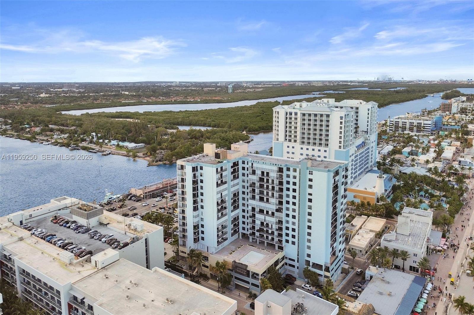 CRYSTAL TOWER - Residential