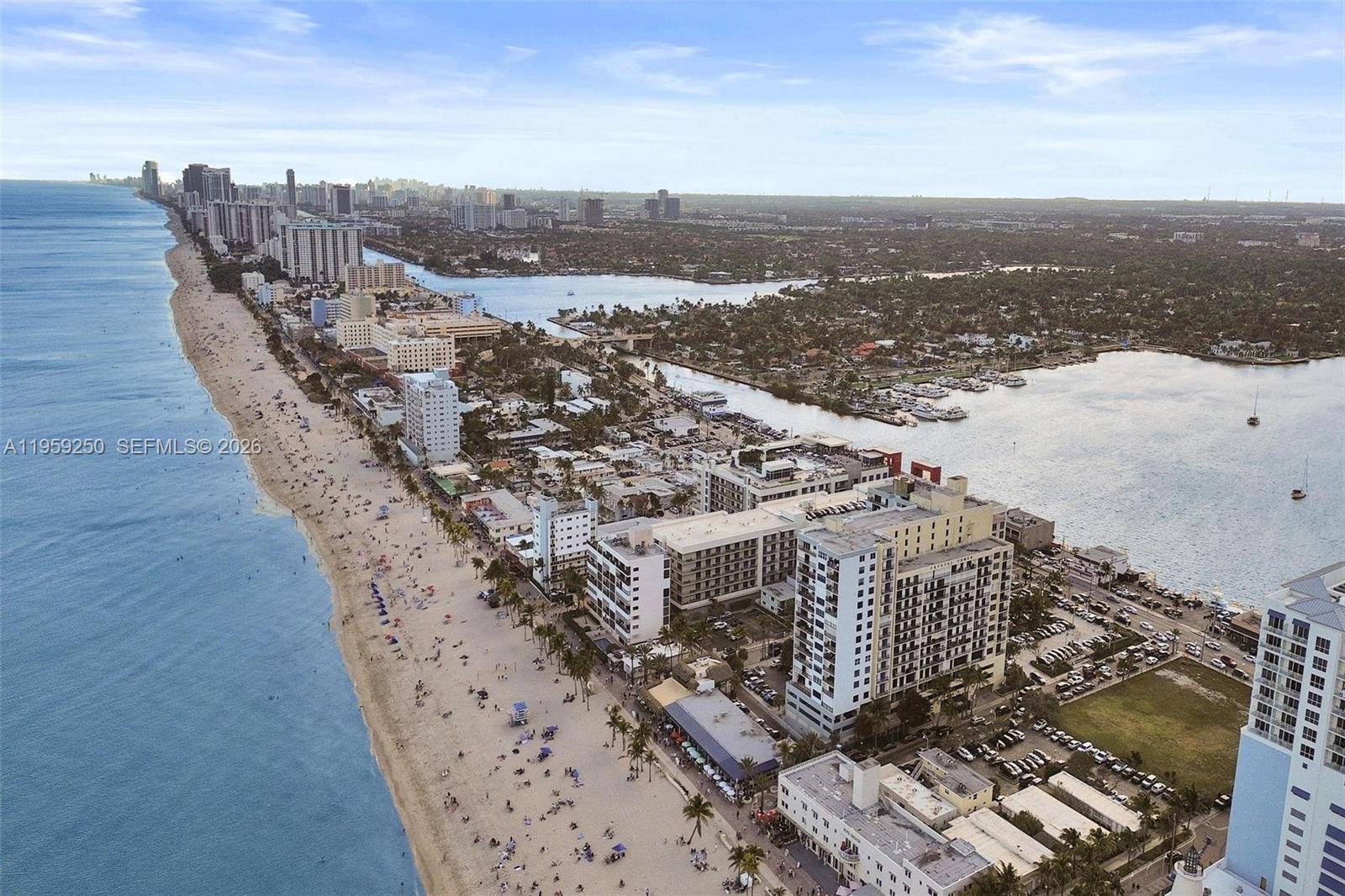 CRYSTAL TOWER - Residential