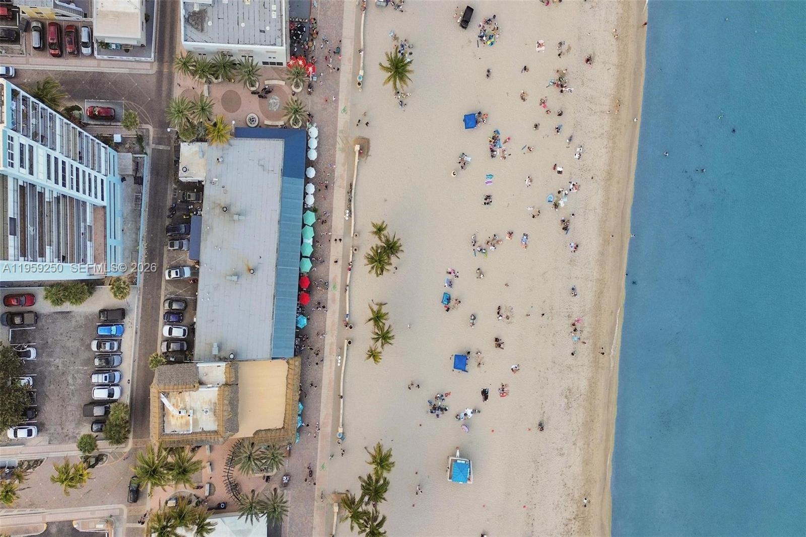 CRYSTAL TOWER - Residential