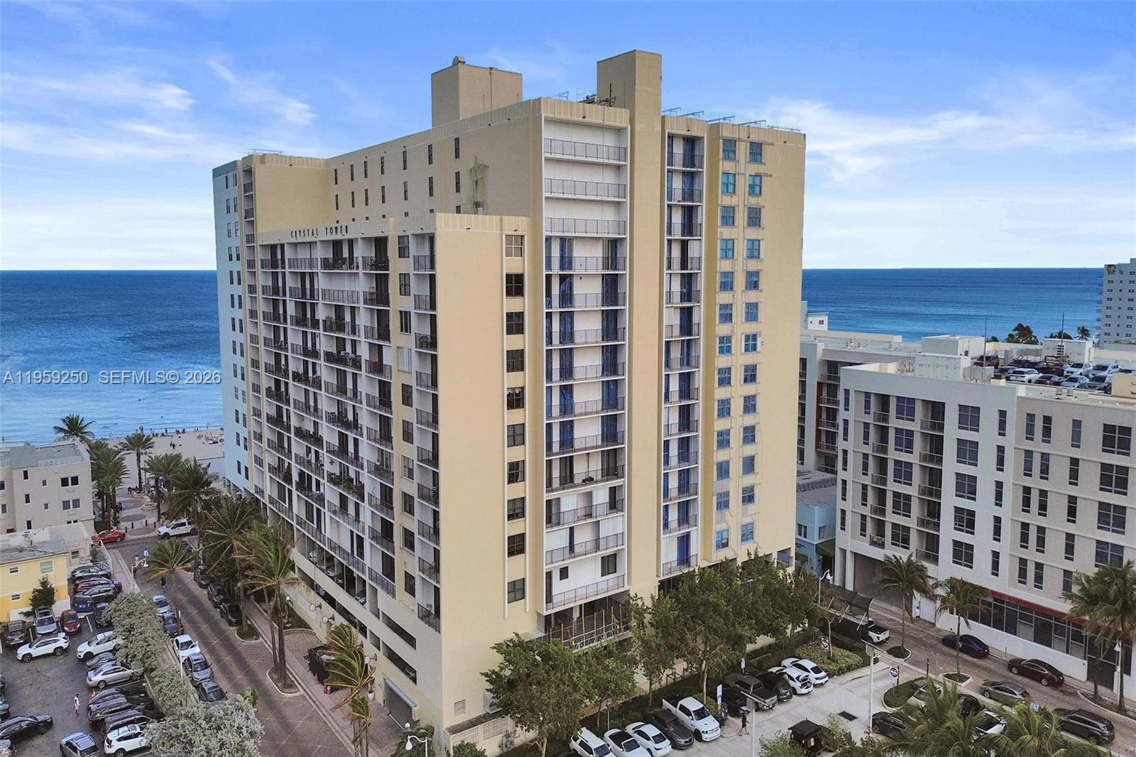 CRYSTAL TOWER - Residential