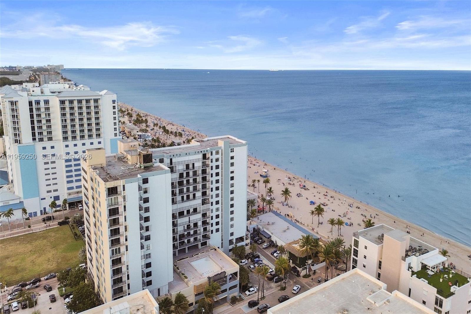 CRYSTAL TOWER - Residential