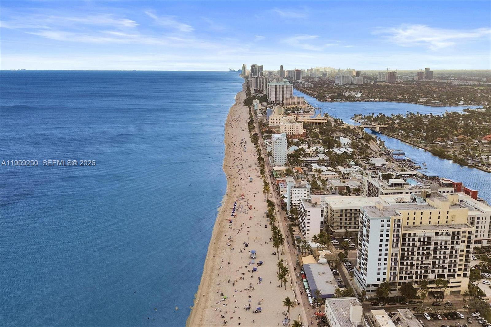 CRYSTAL TOWER - Residential