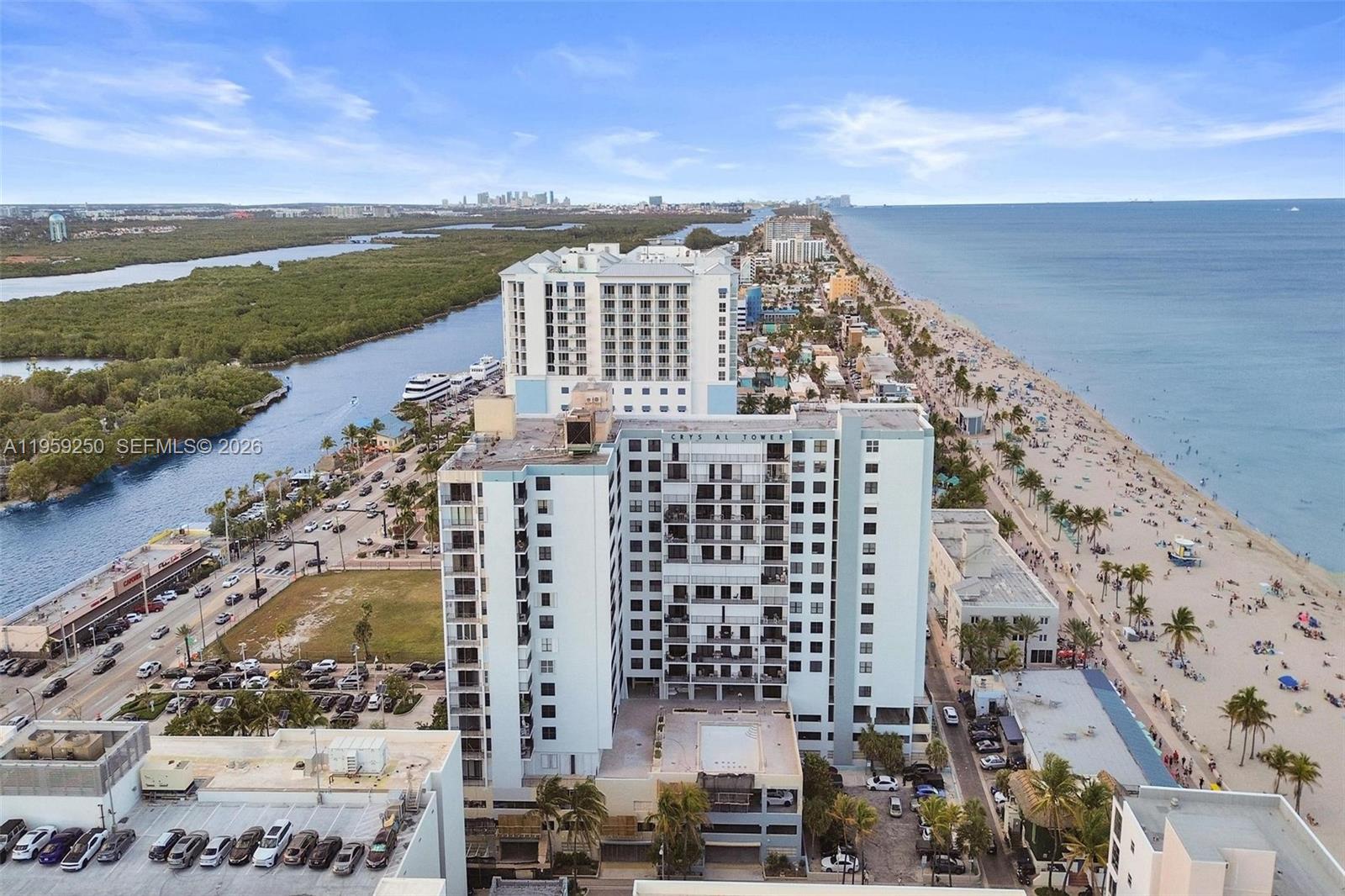 CRYSTAL TOWER - Residential