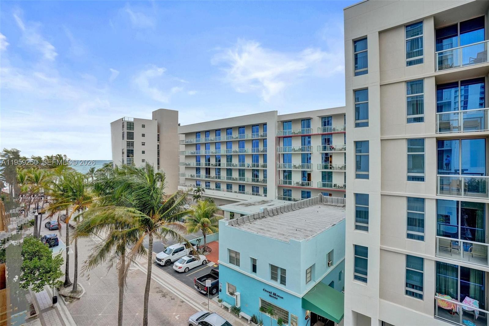 CRYSTAL TOWER - Residential