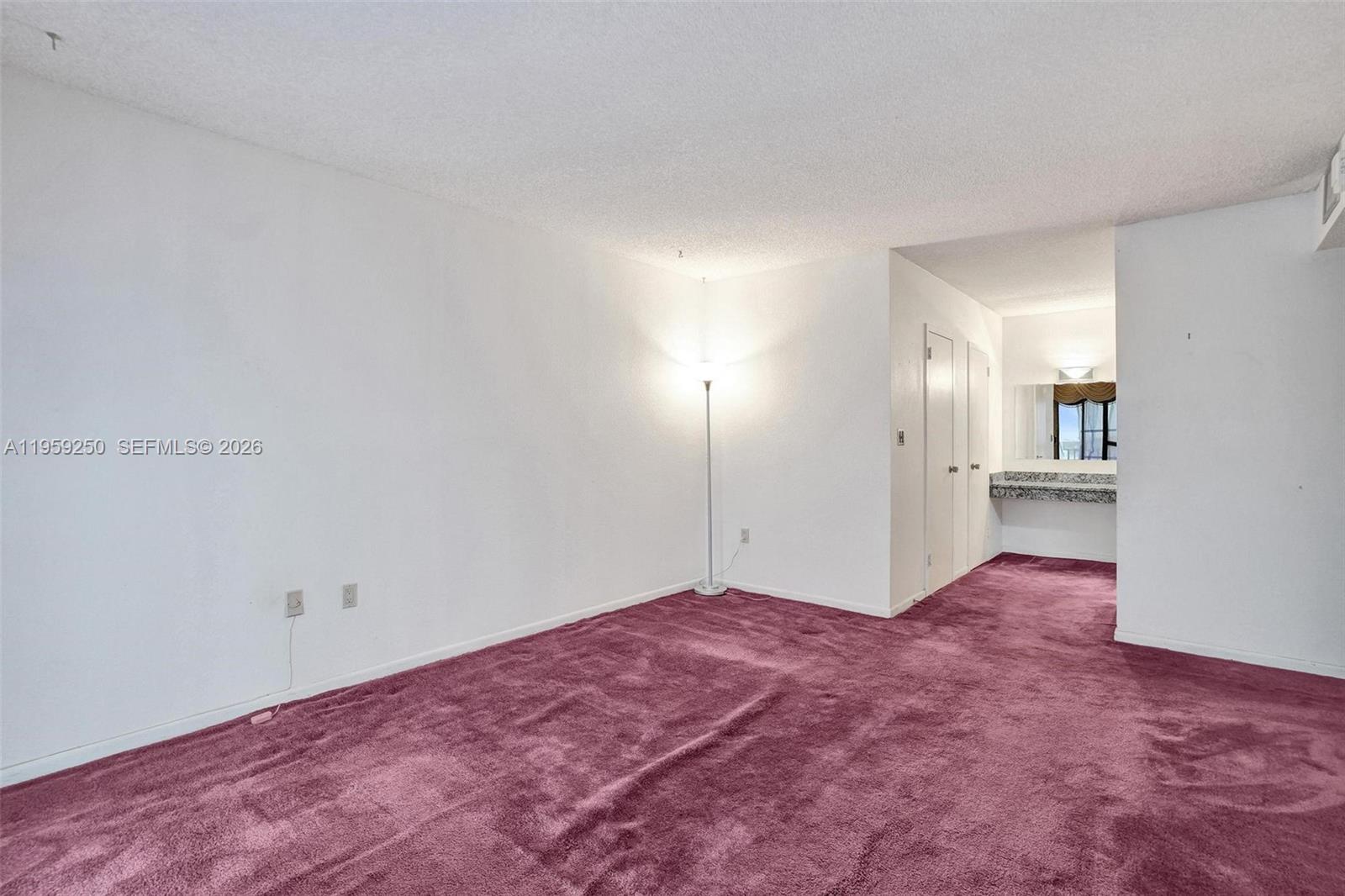 CRYSTAL TOWER - Residential