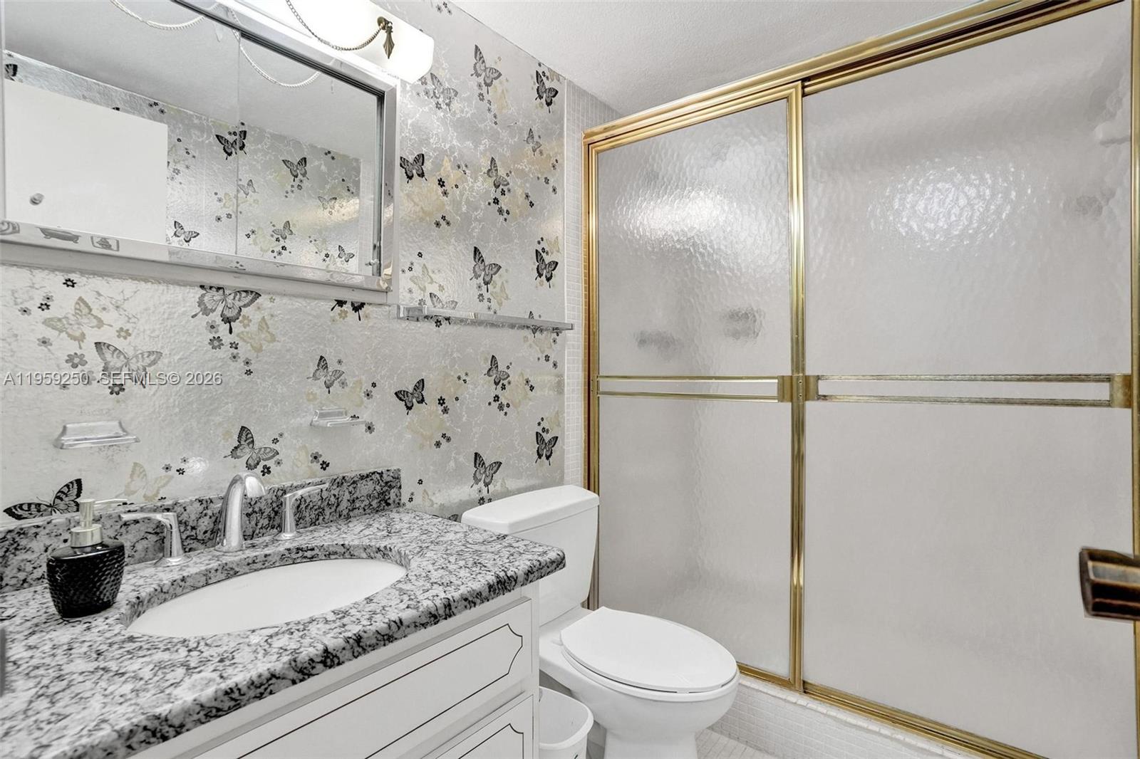 CRYSTAL TOWER - Residential