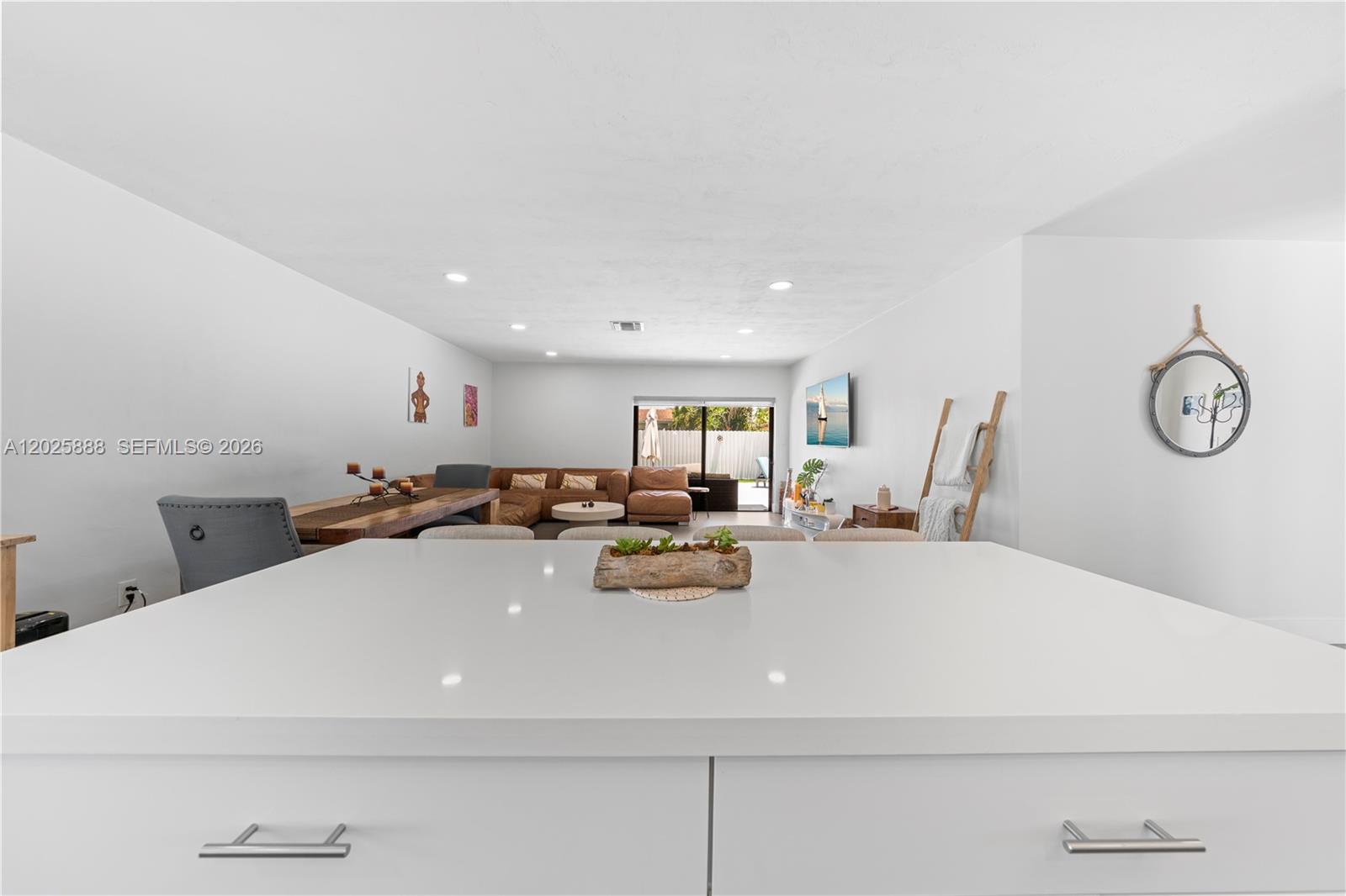 ROYALE GREEN SEC 2 - Residential