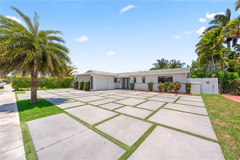 Tiny photo for 12731 SW 47th Ter, Miami, FL 33175 (MLS # A12025888)